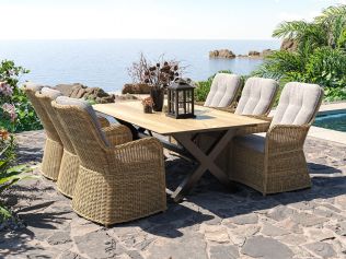 Villa - Spisegruppe med HPL bord 220 cm og 6 Living-stoler i naturmix